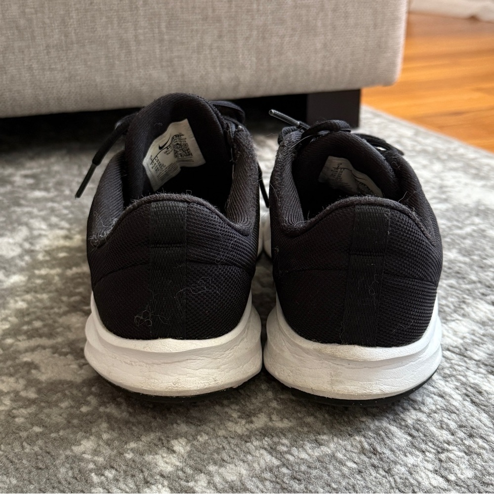 Nike Women's Downshifter 9 Running Shoe Athletic Sneaker Size 7 - Picture 5 of 7
